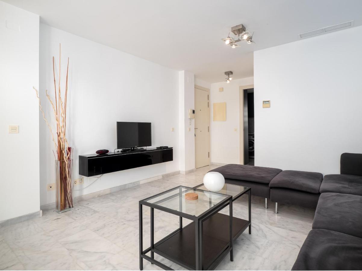 2051-New 3 bedrooms on golf Estepona Buitenkant foto