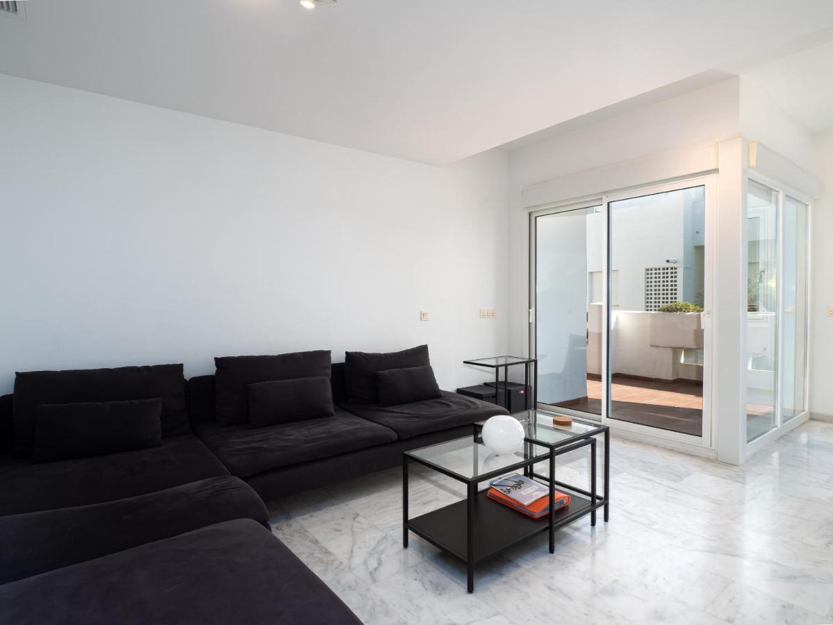 2051-New 3 bedrooms on golf Estepona Buitenkant foto