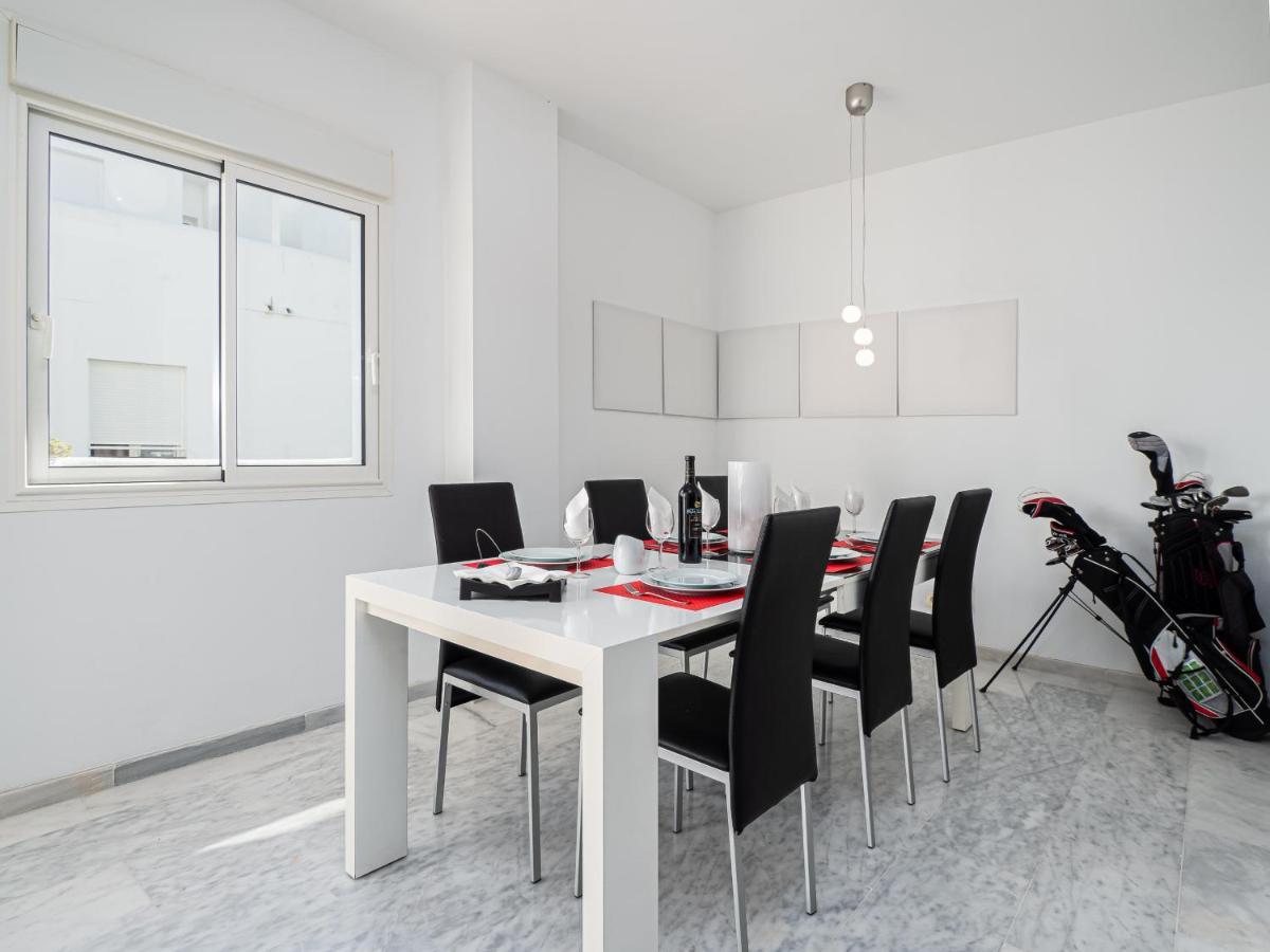 2051-New 3 bedrooms on golf Estepona Buitenkant foto
