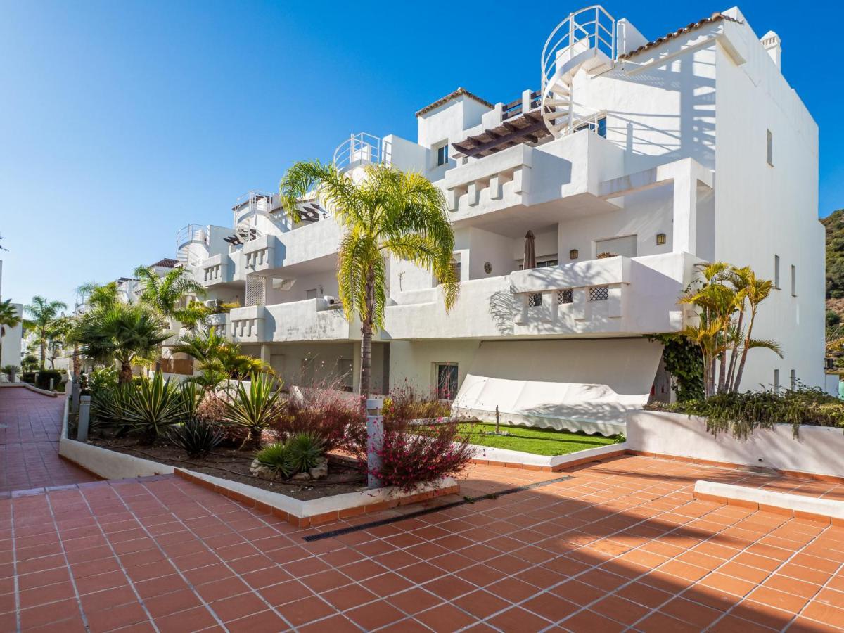 2051-New 3 bedrooms on golf Estepona Buitenkant foto